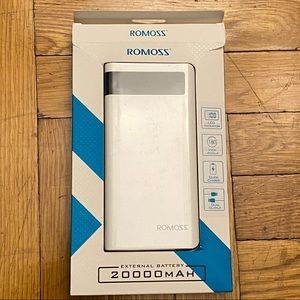 ROMOSS external battery 20k MAH